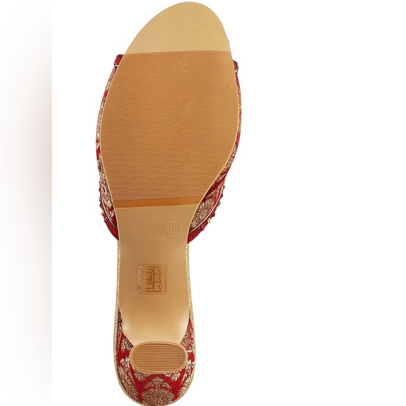 METRO Women Maroon Heels - Picture 4 of 6